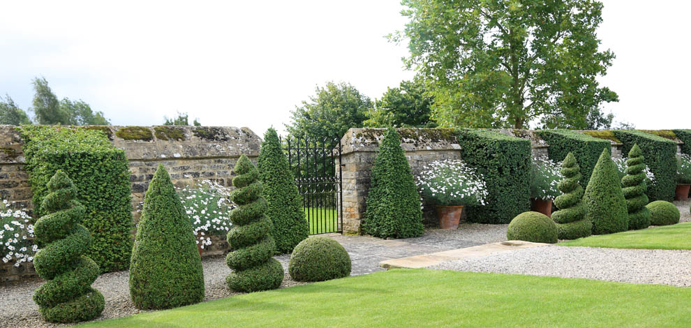 Bourton House Garden