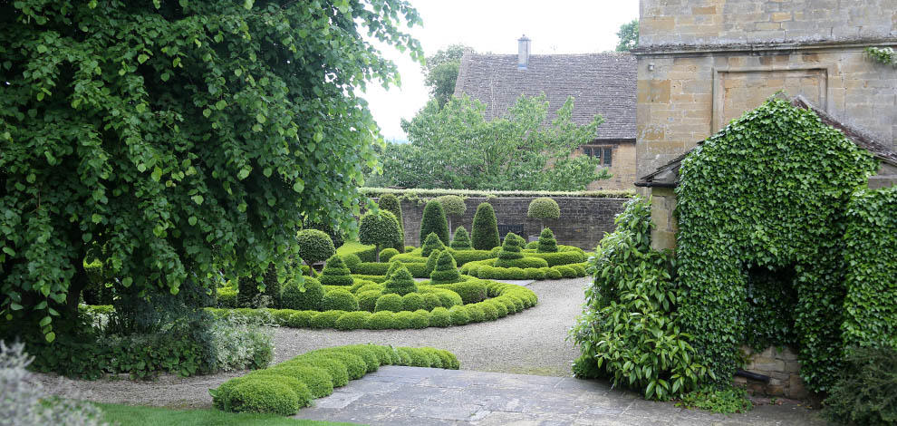 Bourton House Garden